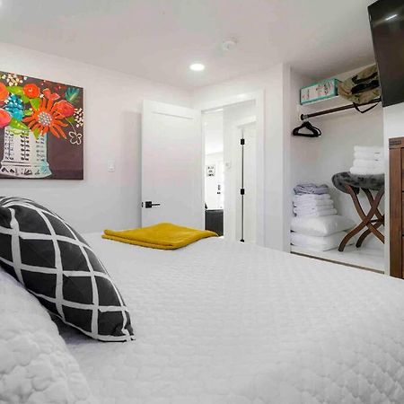 Villa Sleeps 16 - 15 Min/Downtown, 10 Min/Medical Center Aurora Exterior foto