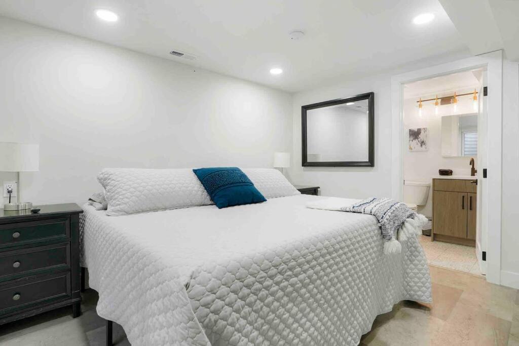 Villa Sleeps 16 - 15 Min/Downtown, 10 Min/Medical Center Aurora Exterior foto